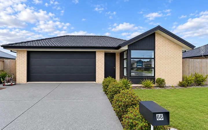 66  Oaks Drive image