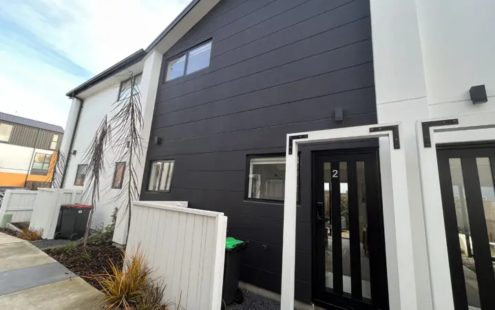 2/221  Armagh Street image