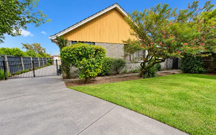 8 Rowley Avenue image