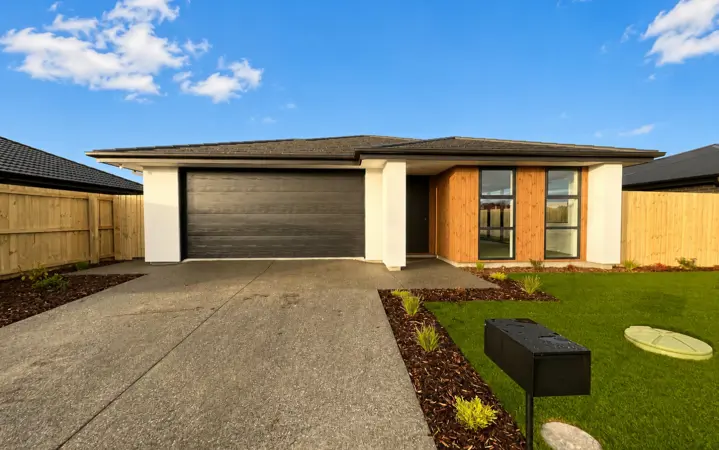 50 Glovers Road image