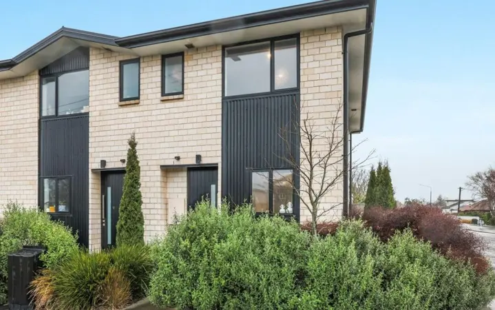 411D Armagh Street image