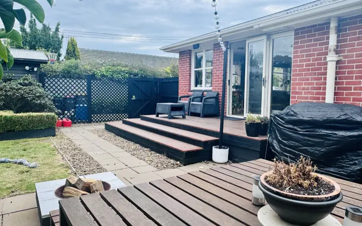 21 Larch Place image