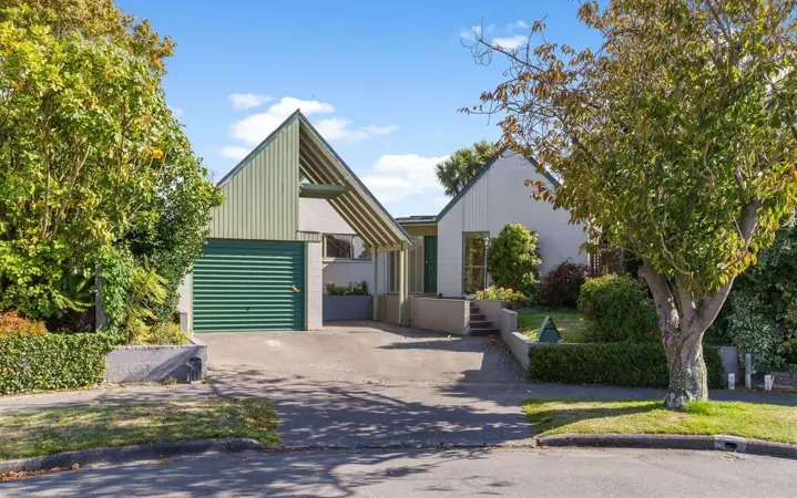 20 Hillcrest Place image
