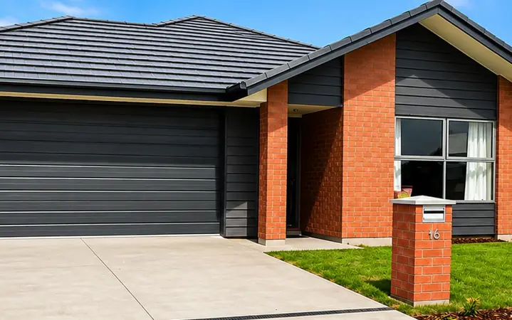 14 Hannington Way image