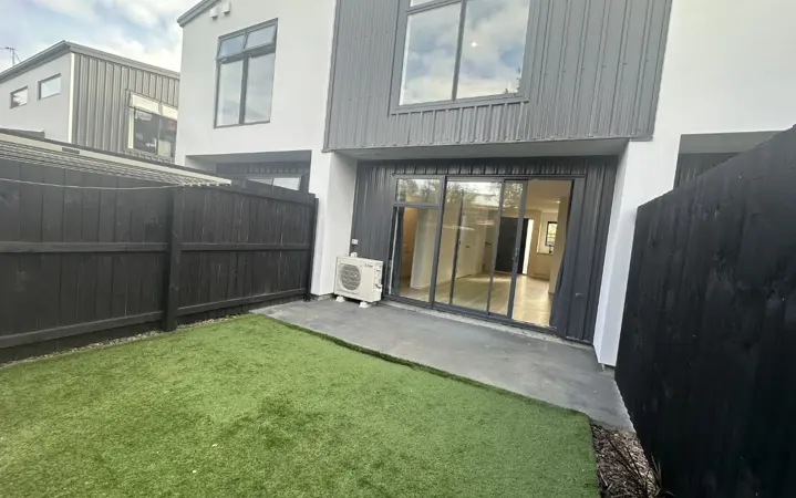 2/10a McLean Street image