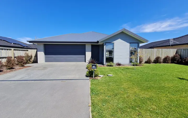 68  Oaks Drive image