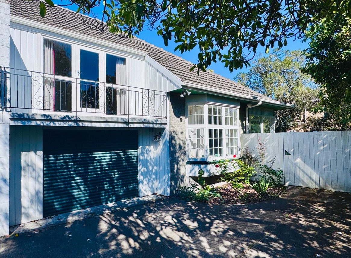 12 Lothian Street image