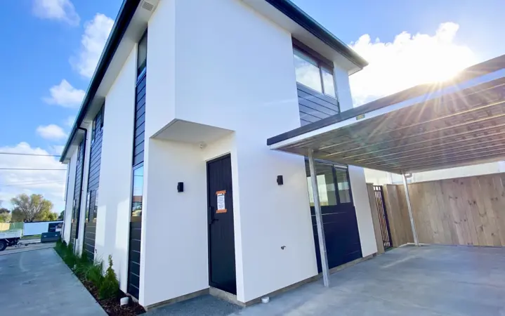 2/52  Hills Road image