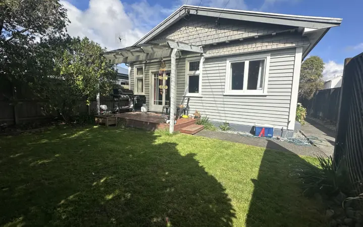 136 Southampton Street image