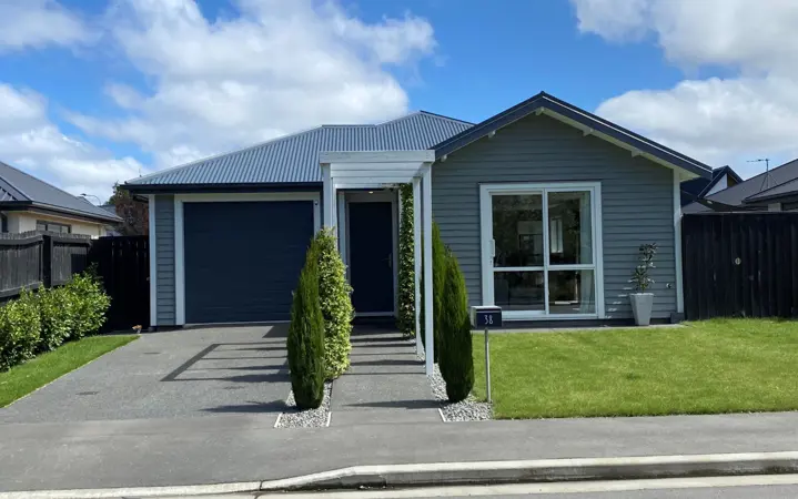 38  Robert Duncan Road image