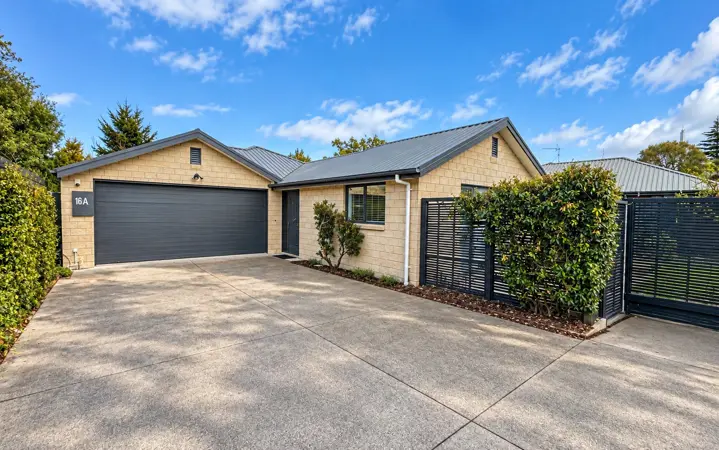 16A Cresswell Avenue image