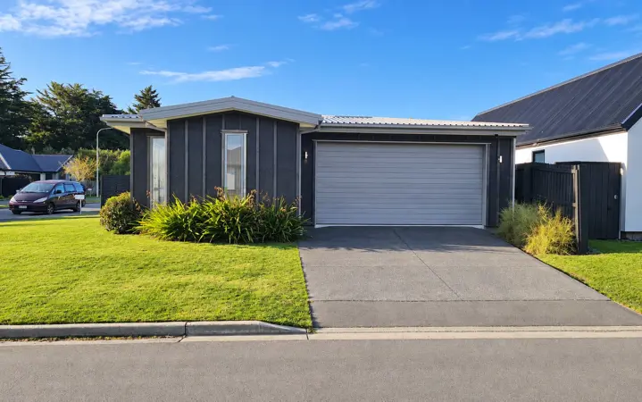 26 Robert Duncan Road image