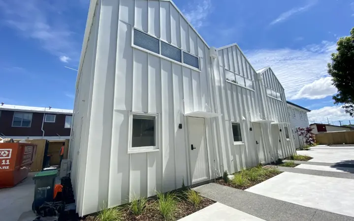 3/21  Buffon Street image