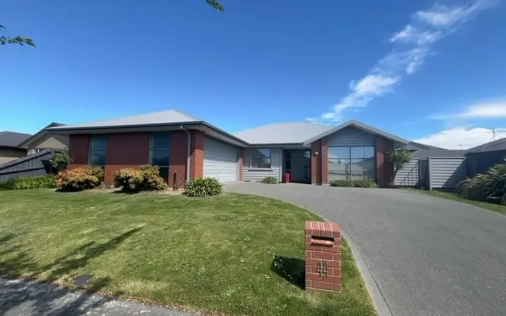 44 Somerville Crescent image