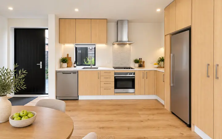7/66  Innes Road image